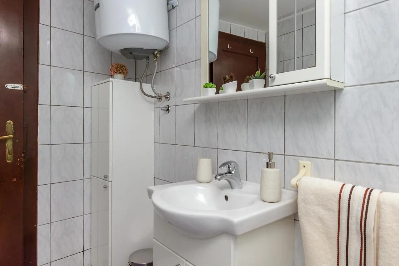 Bernard Old Town Apartment Split