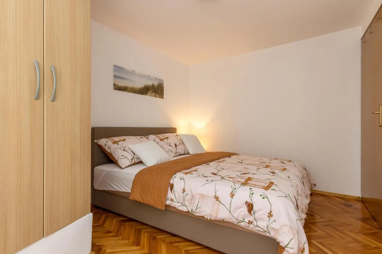 Bernard Old Town Apartment Split